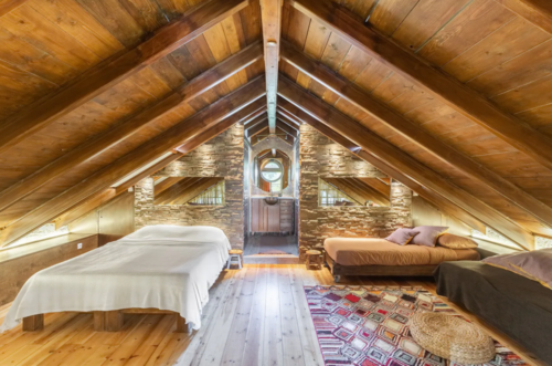 bedroom 4 (open plan attic)